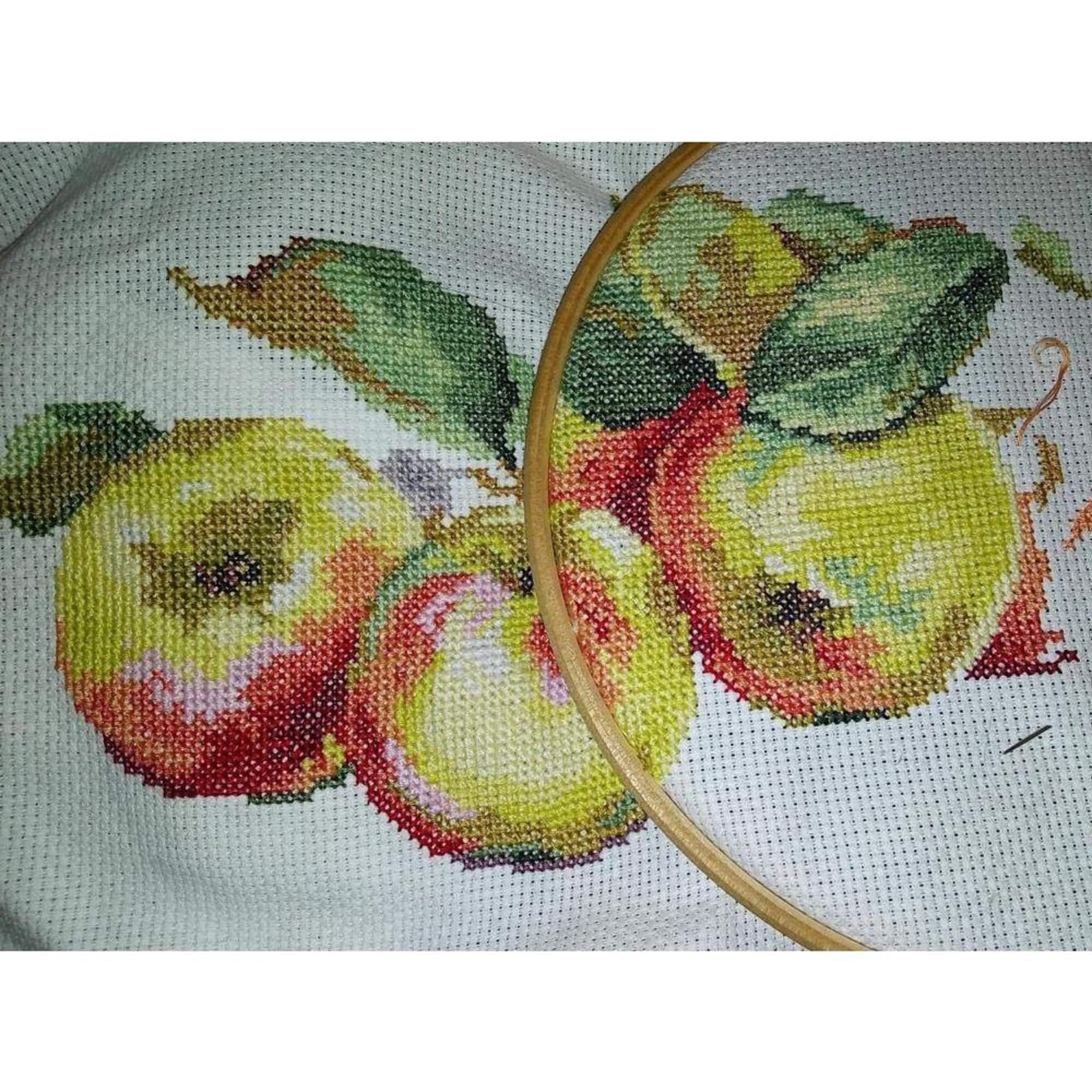 Alisa Apples Cross Stitch Kit